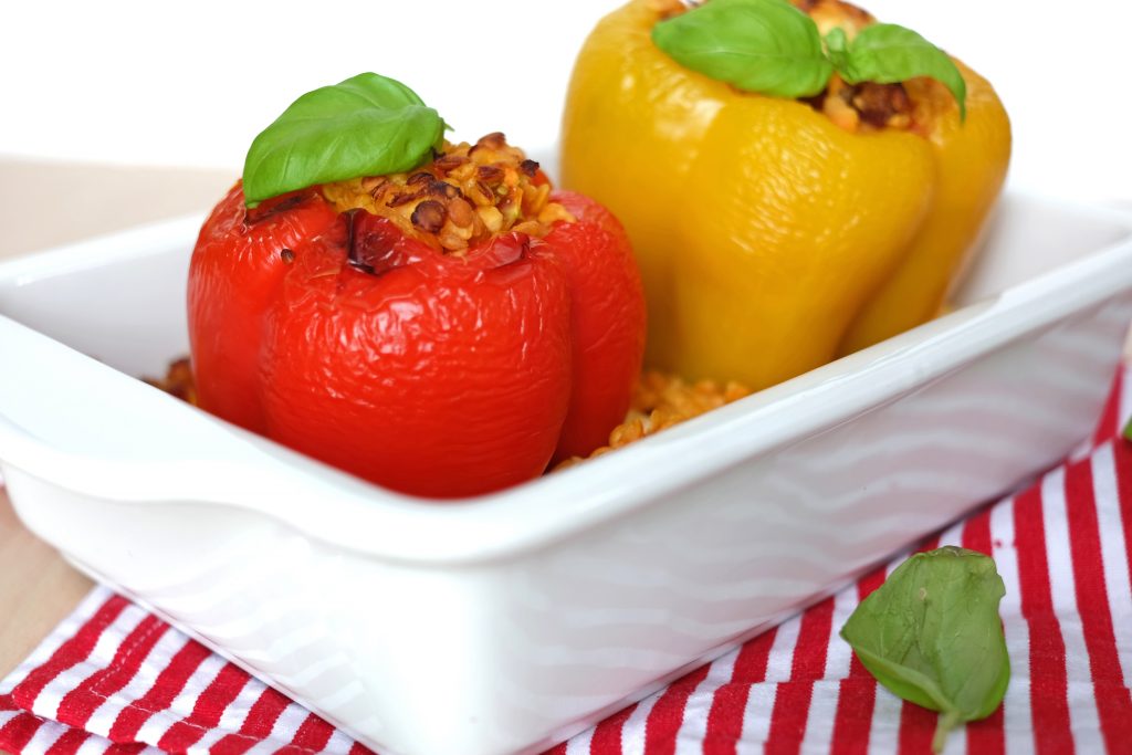 Vegetarisch gefüllte Paprika mit roten Linsen – Food Blog ninastrada