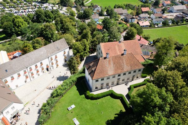 Kloster Andechs von oben Tagesausflug Bayern