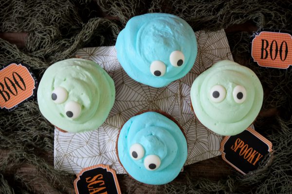 Monster Cupcakes mit Zuckeraugen