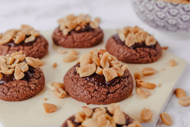 Cookies Rezept: Peanut Butter Schoko Cookies mit Erdnussbutter und gesalzenen Erdnüssen