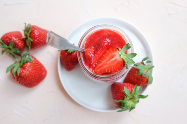 Nachtisch Rezept mit Erdbeeren